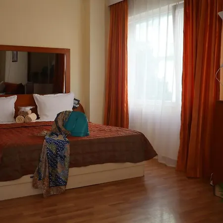 Отель Palitra Варна