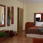 Palitra Hotel 3*