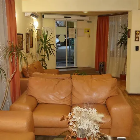 семеен Palitra 3* Варна